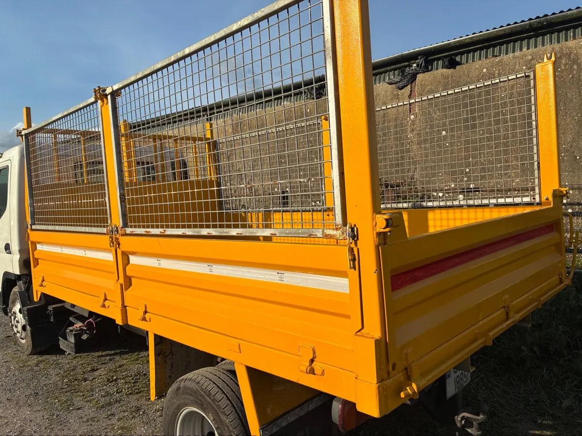 Mitsubishi canter 3.0T Tipper - Image 4