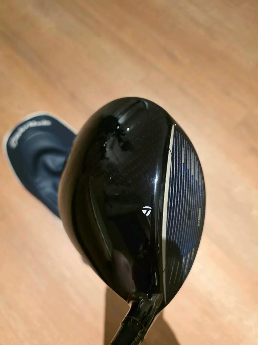 Left handed Taylormade Qi10 Driver - Image 1