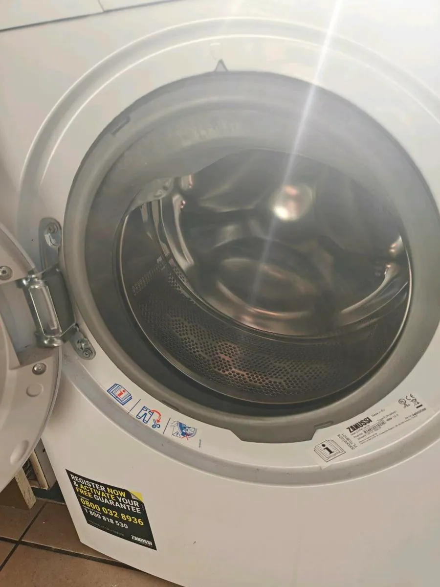 Zanussi lindo 8kg washing machine - Image 3
