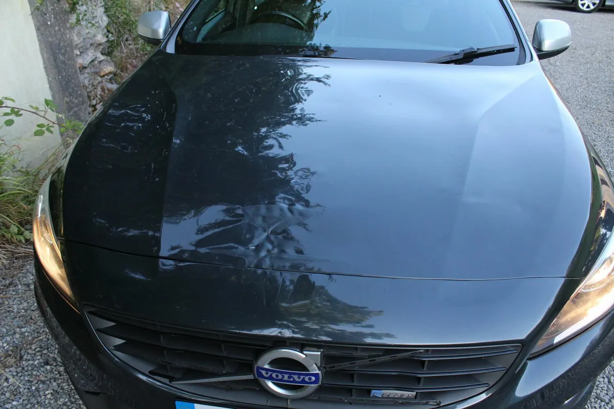 Volvo S60 R-Design 2014 - Image 4