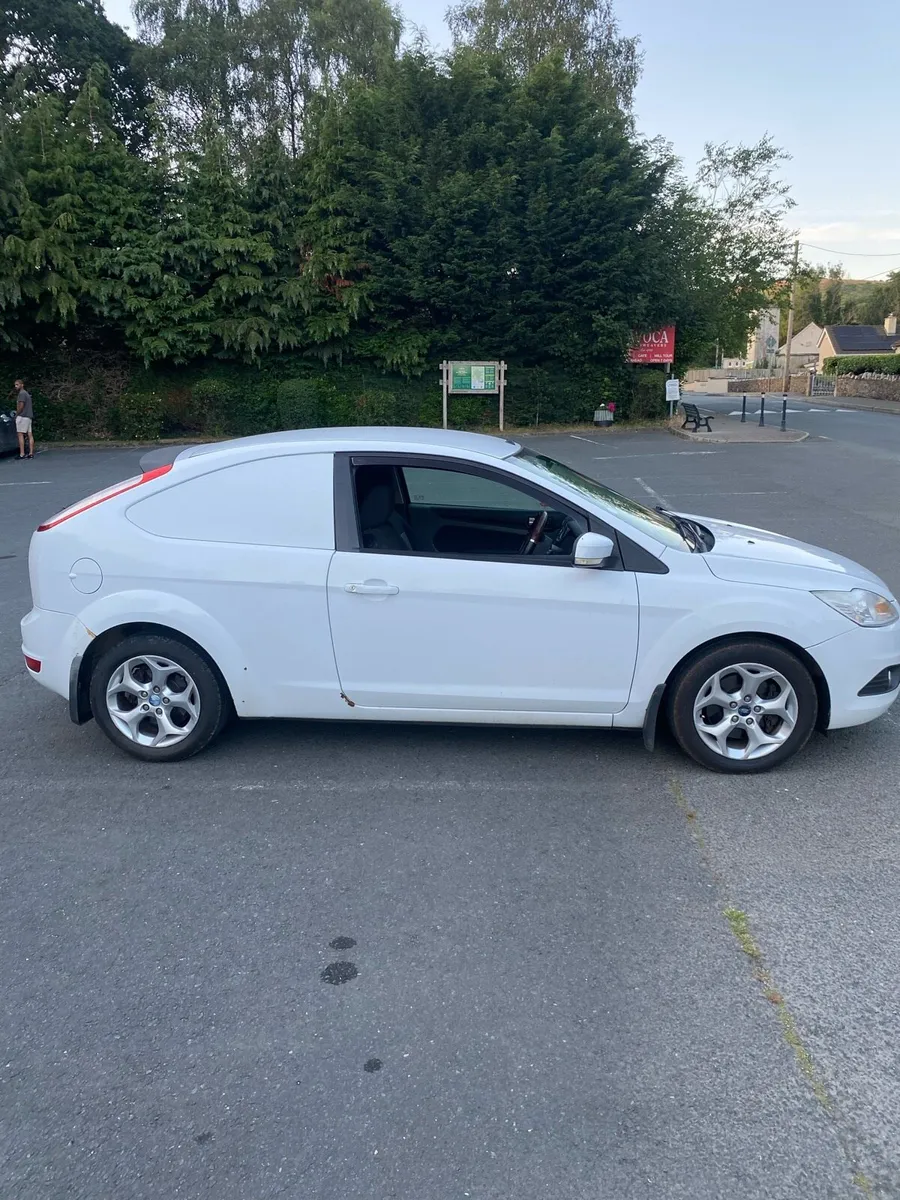 Ford Focus van - Image 2