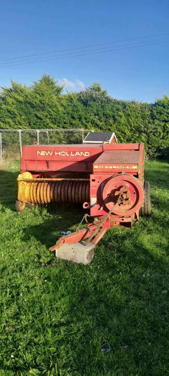 New Holland 370 Square Baler - Image 2