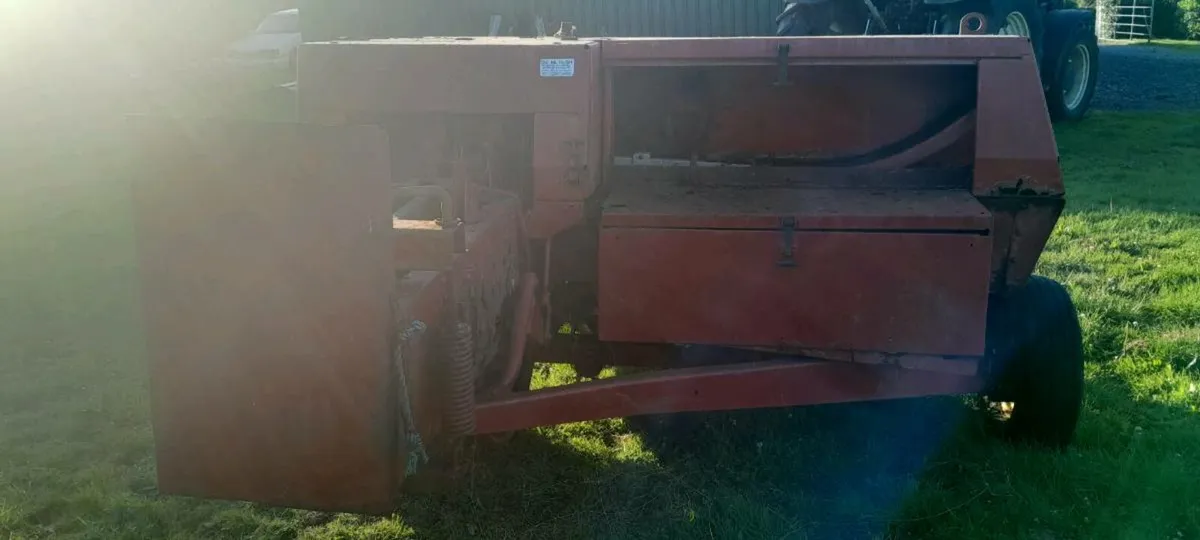 New Holland 370 Square Baler - Image 4