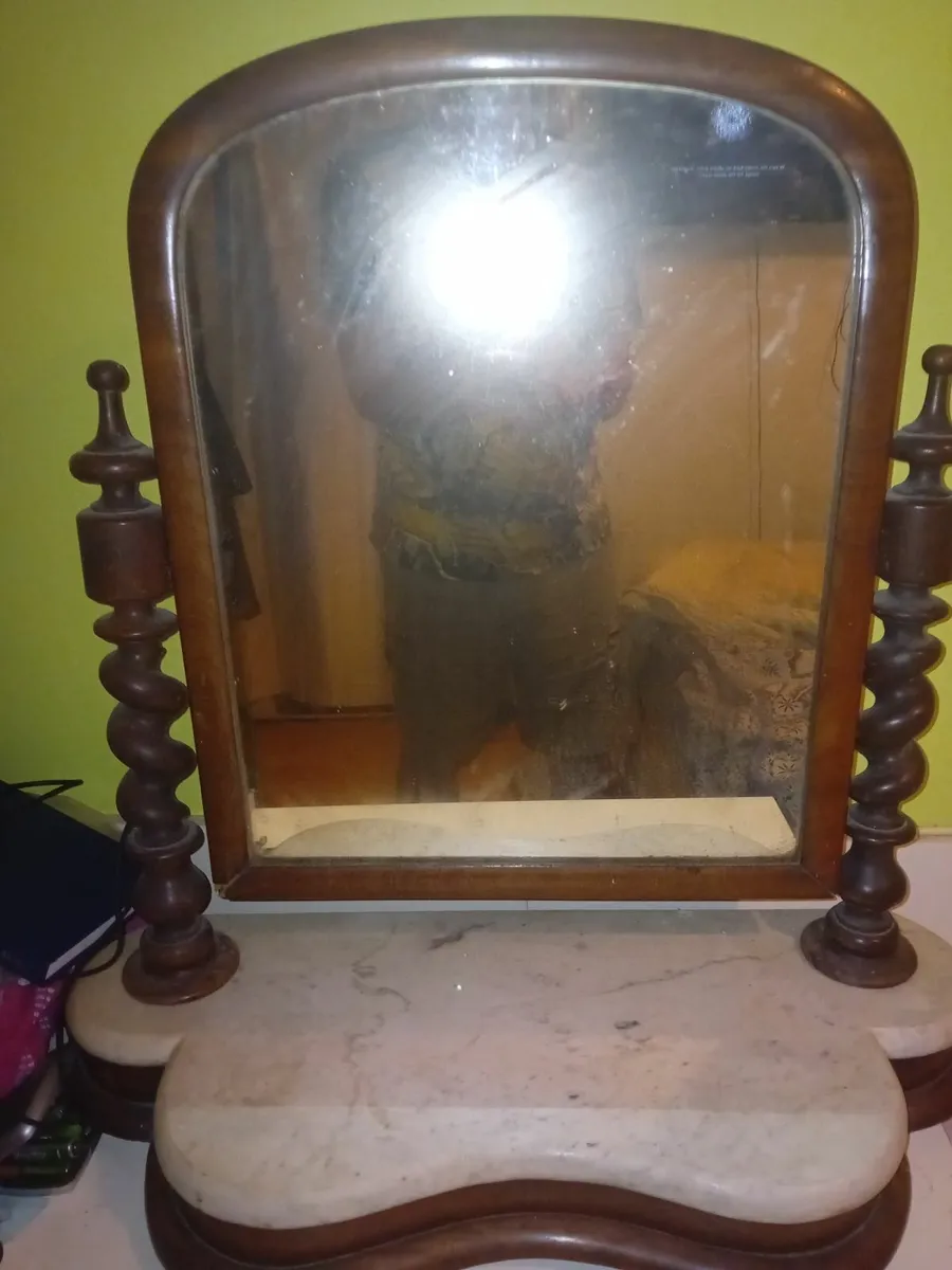Mirror - Image 1