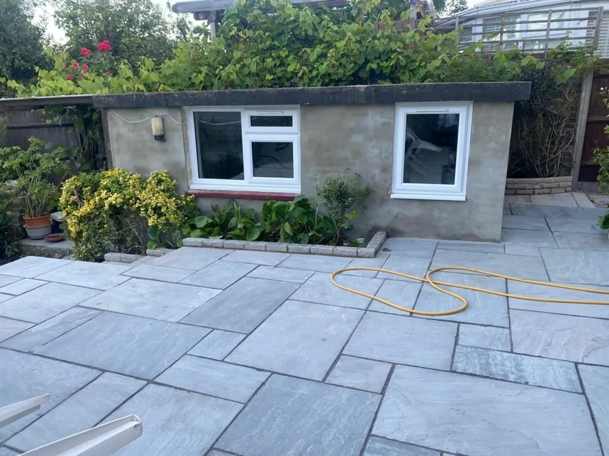 Cork exterior & interior painting/plastering 08947 - Image 3