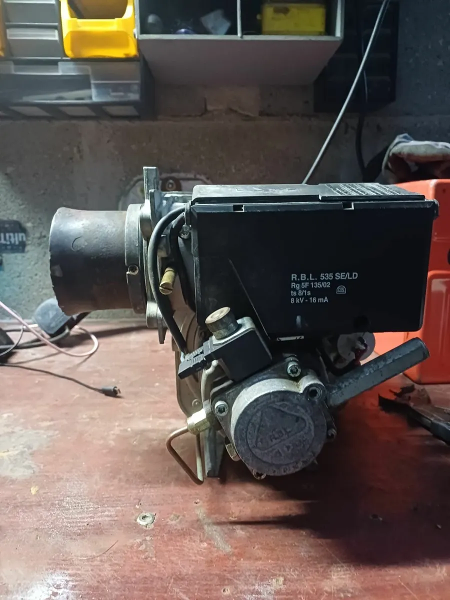 Oil burner s - Image 1
