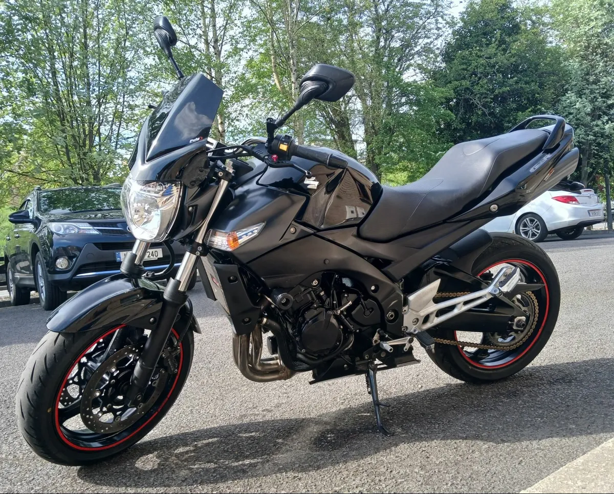 Suzuki GSR600 /2008 - Image 1