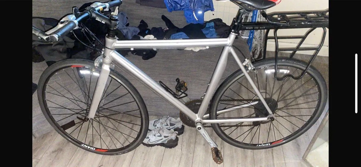 Road bike - Image 2