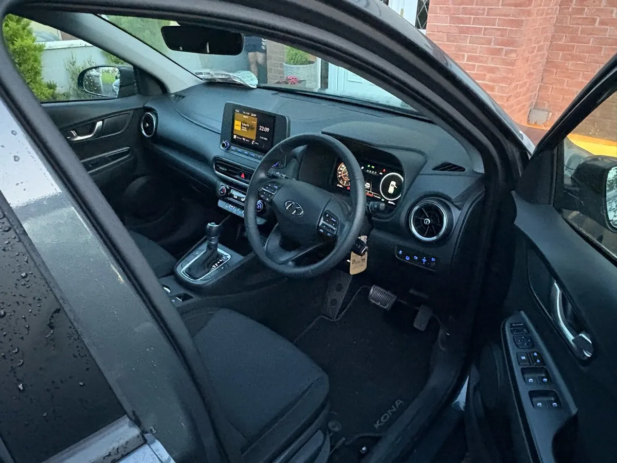 HYUNDAI KONA 1.6 GDI HYBRID - Image 2