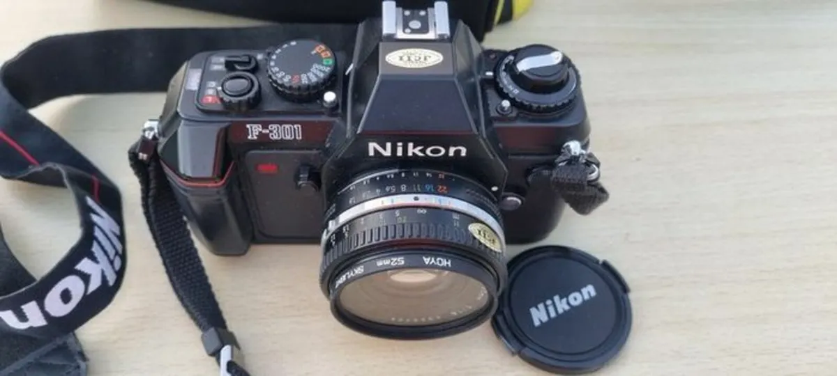 Nikon F301 - Image 4