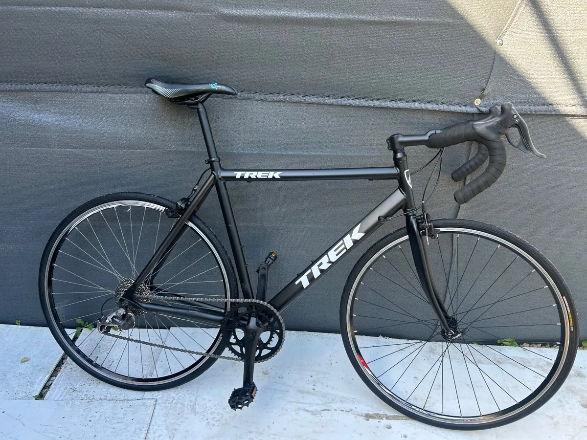 Trek road bike (replica )❗️Open 7 days ❗️ - Image 1