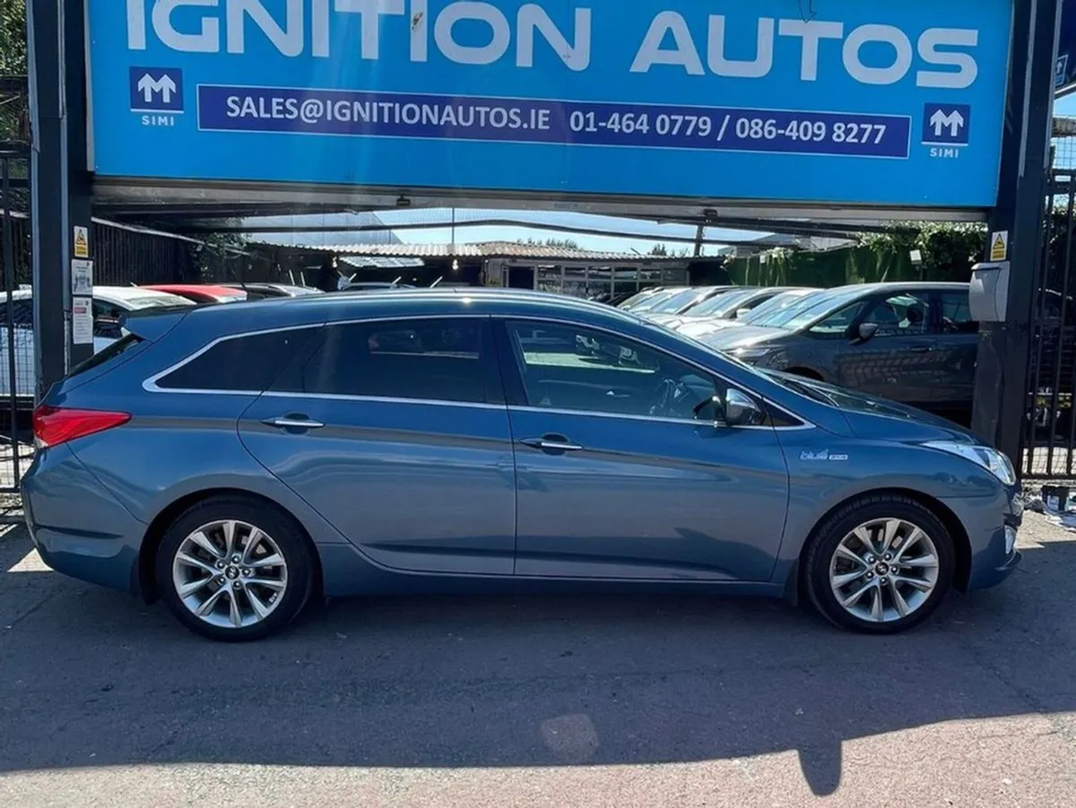 Hyundai i40 Executive Plus Estate  New Nct  Servi - Image 2