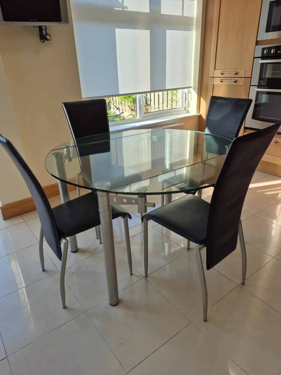 Glass table and 4 chairs - Image 2