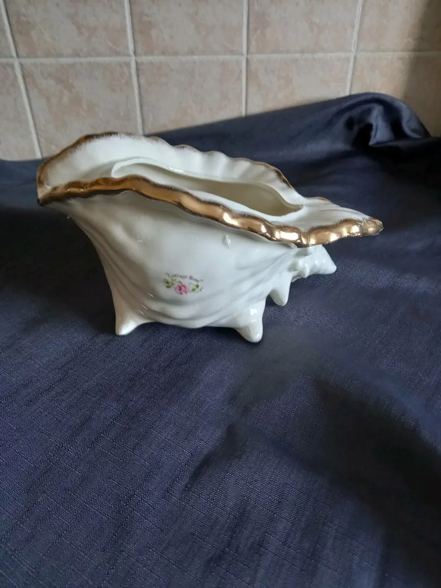 2 Conch Shell Planters - Image 2