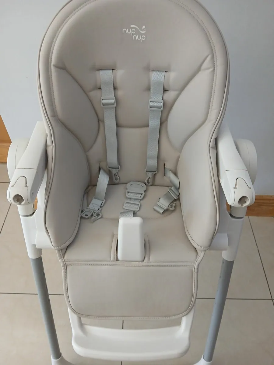 Highchair - Image 4