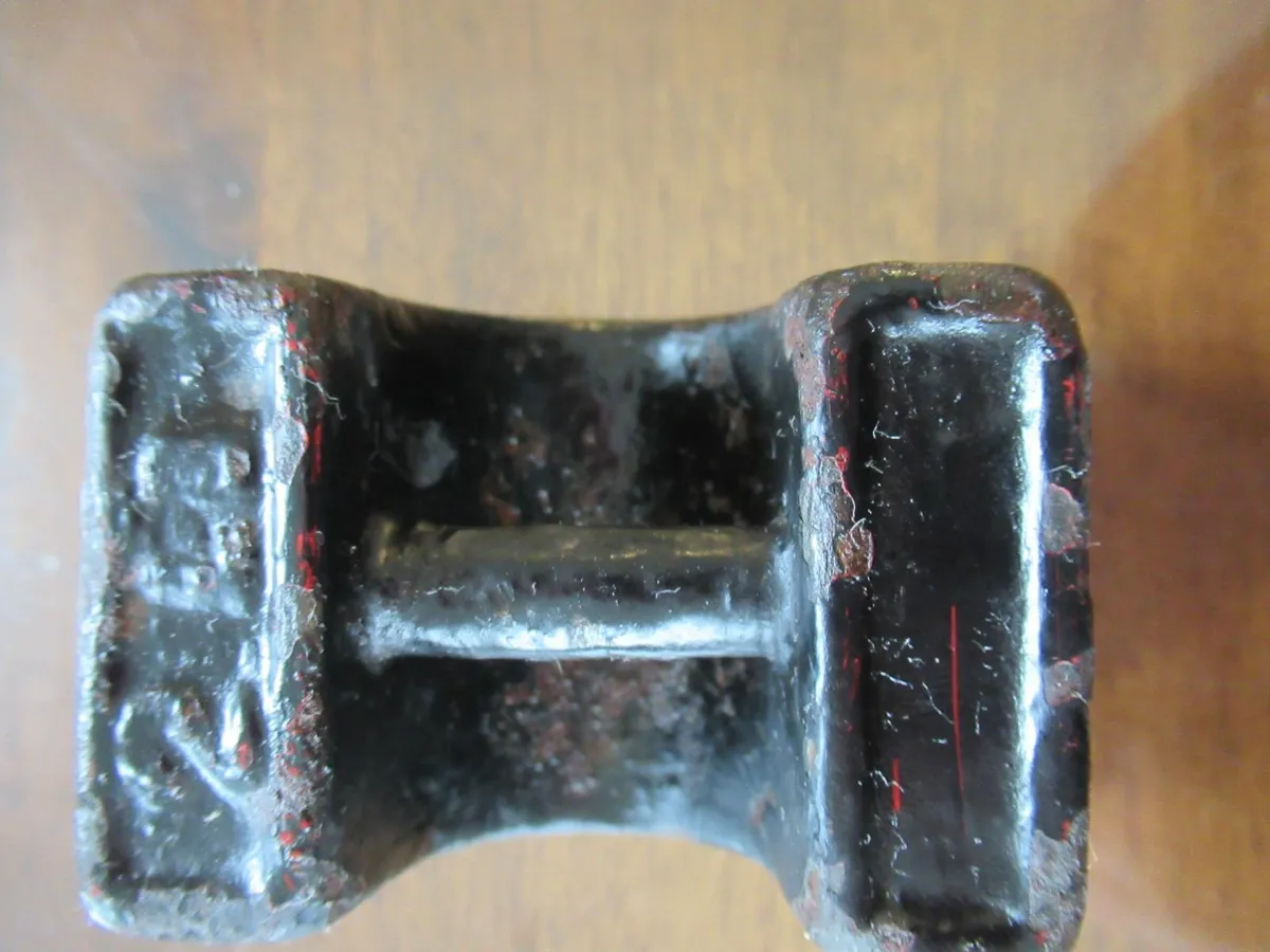antique weights avery cast iron cottage door  RARE - Image 2