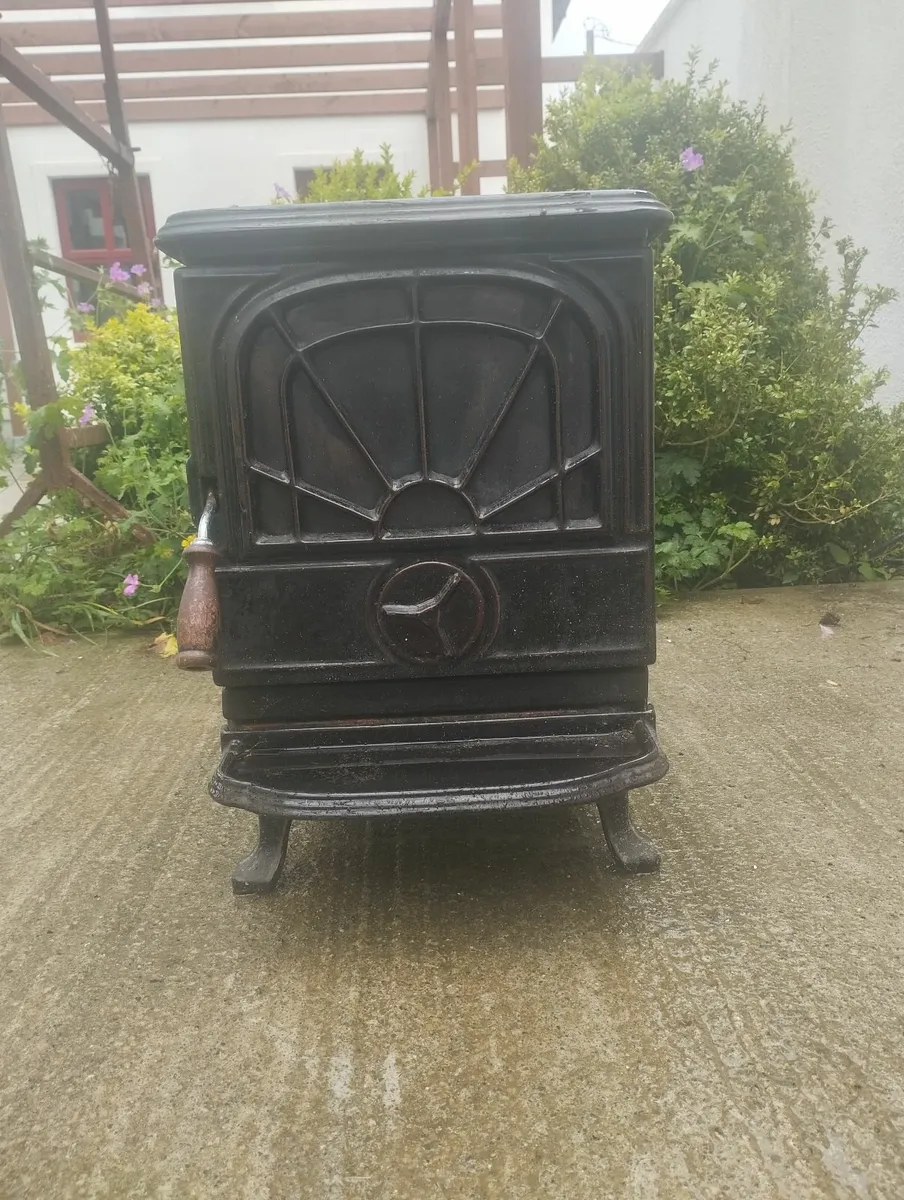 Stove - Image 2