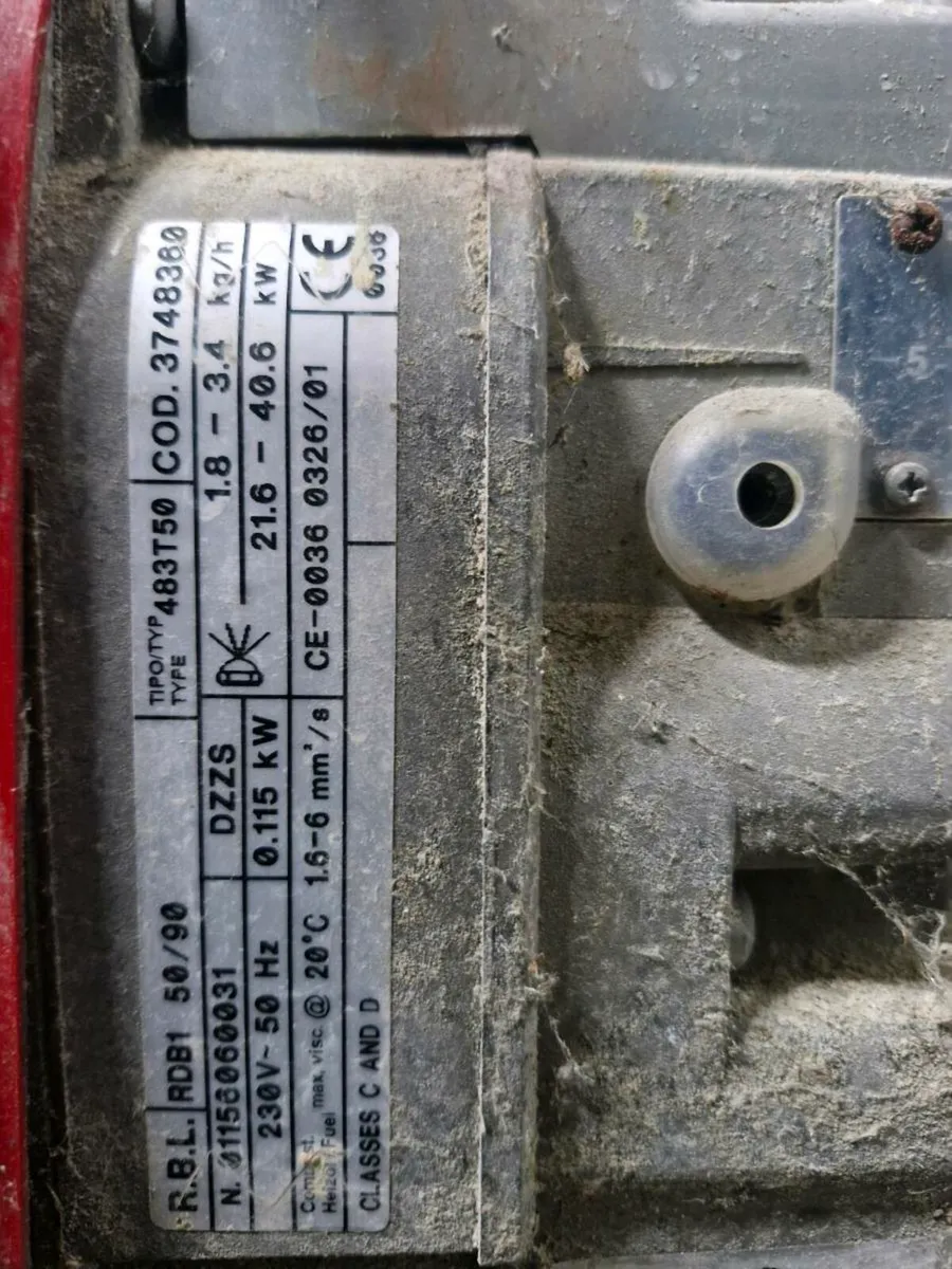 Oil burner and boiler - Image 3
