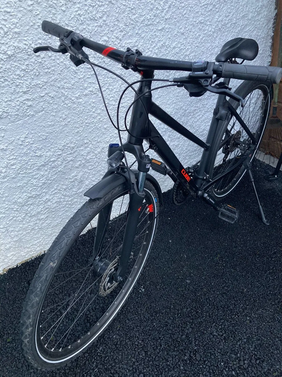 Cube hybrid bike - Image 1
