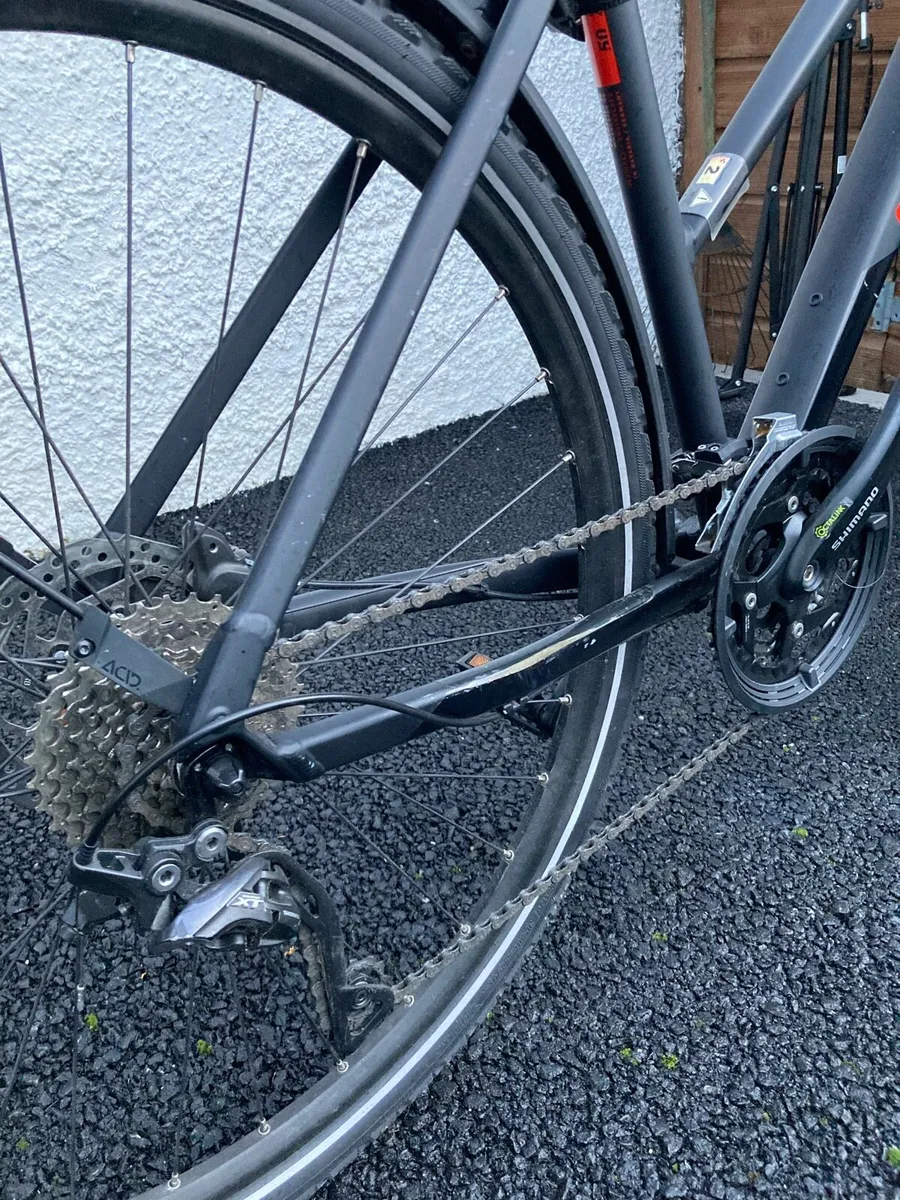 Cube hybrid bike - Image 4