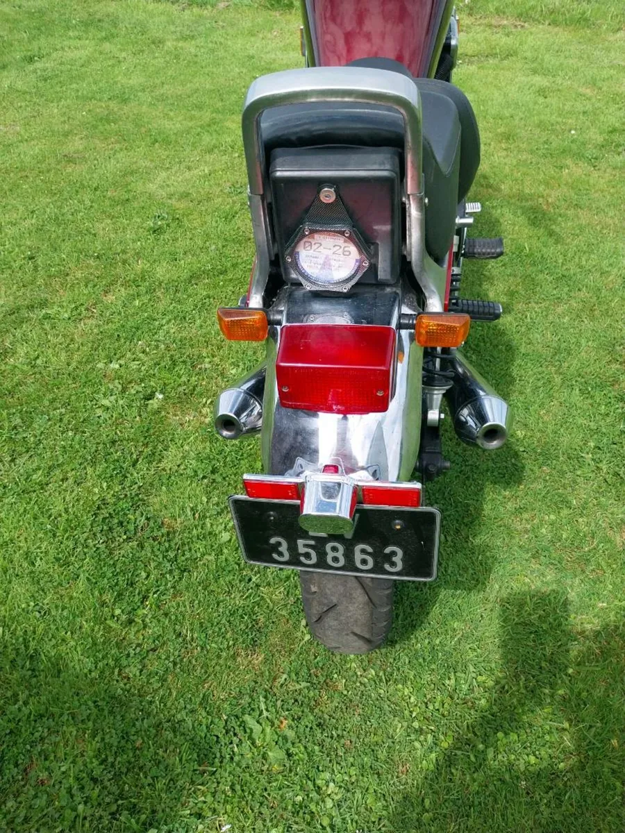 1984 Honda magna v45 750 - Image 3