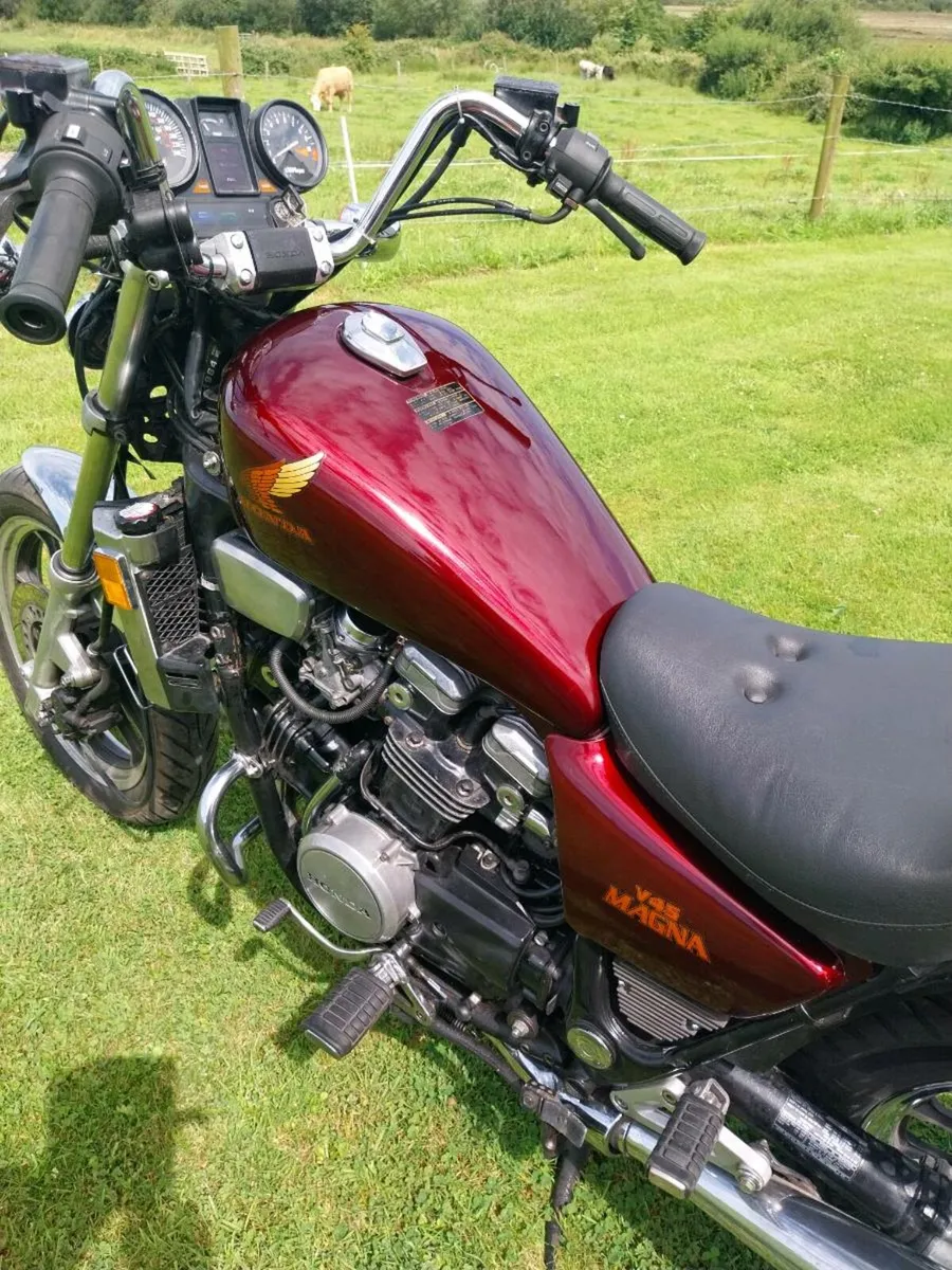 1984 Honda magna v45 750 - Image 4