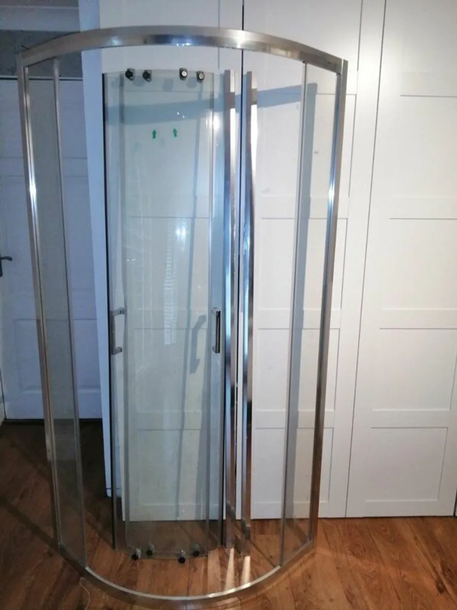 Shower Door 800mm quadrant. Heritage hand basin - Image 2