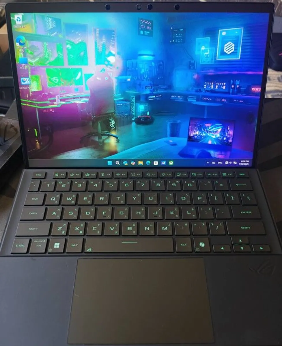 Asus Flow Z13 2025 - Image 1
