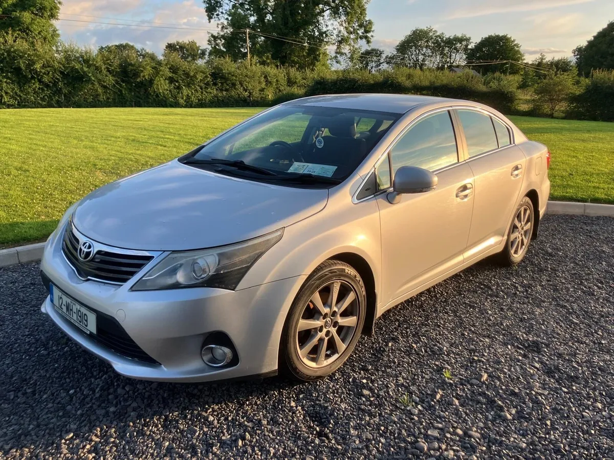 Toyota Avensis 2012 - Image 1