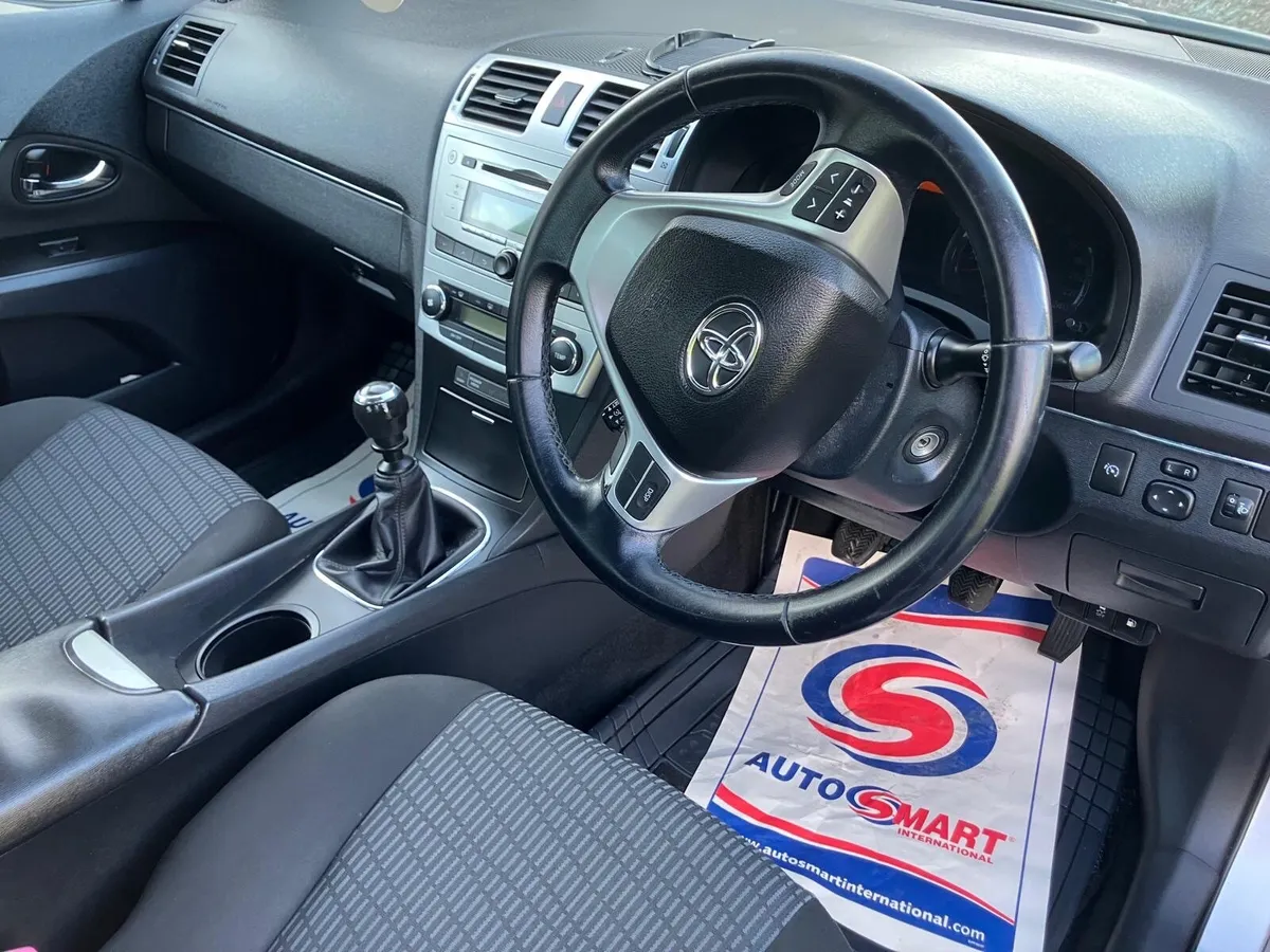 Toyota Avensis 2012 - Image 4