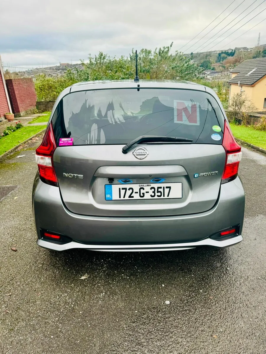 Nissan note 1.2 hybrid petrol E-power 2017 auto - Image 2
