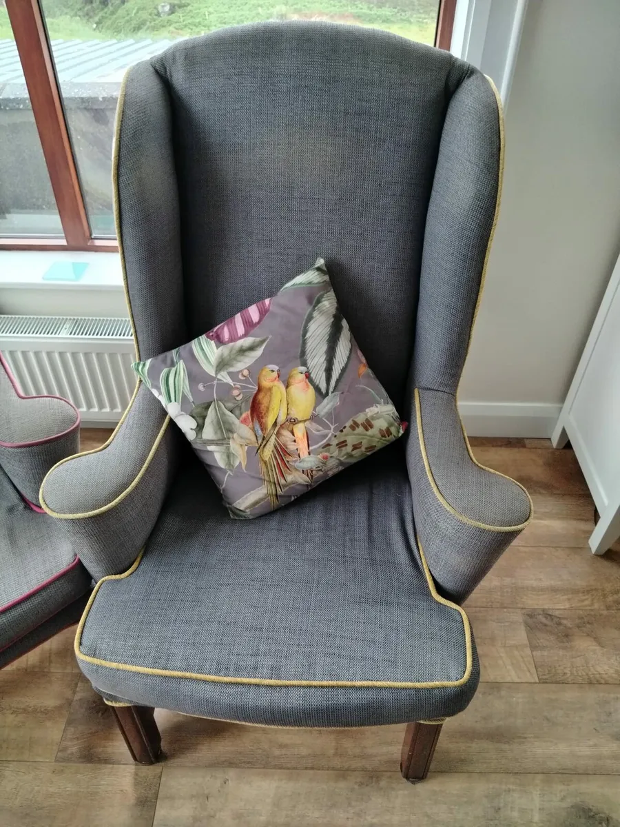 Two living room chairs - Image 3