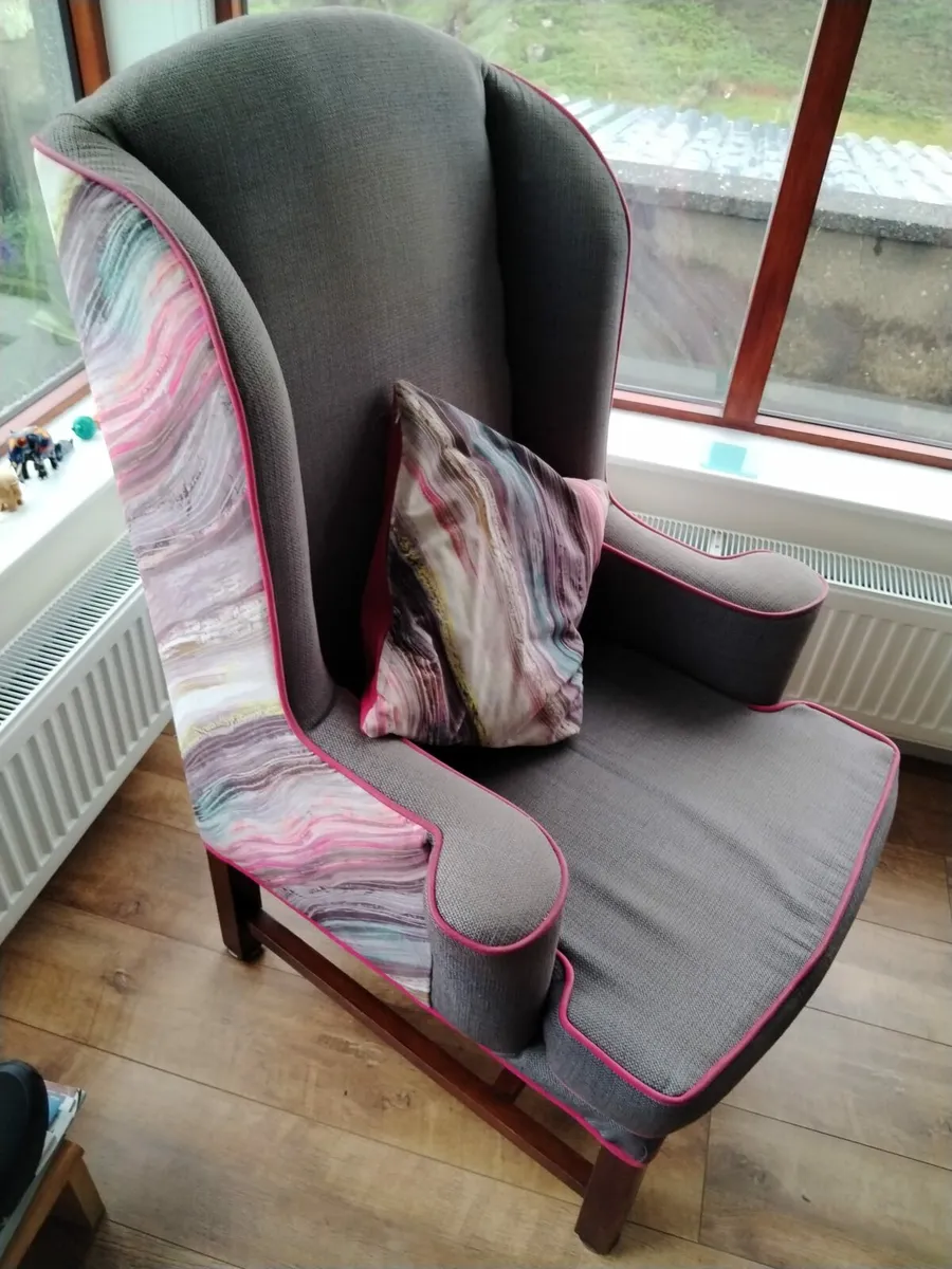 Two living room chairs - Image 4
