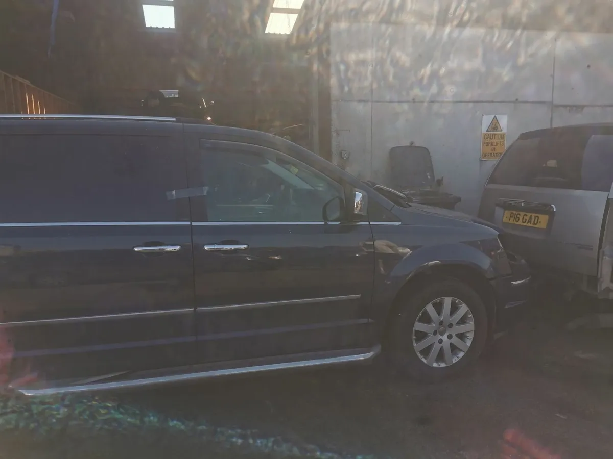 Chrysler Grand Voyager 2008 - 2014 Parts Available - Image 3