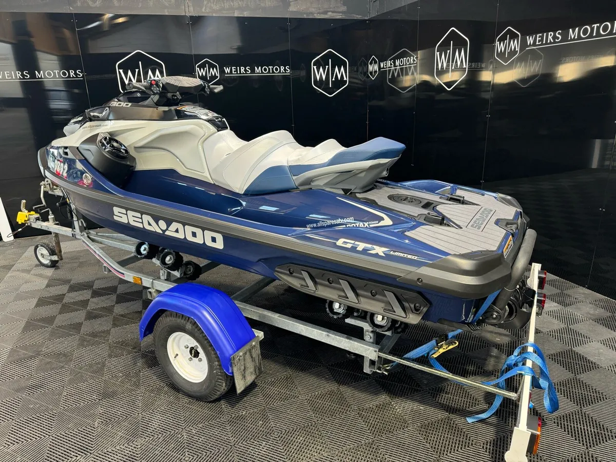 2023 Seadoo GTX Limited 300 Bhp / GTR 230 - Image 3