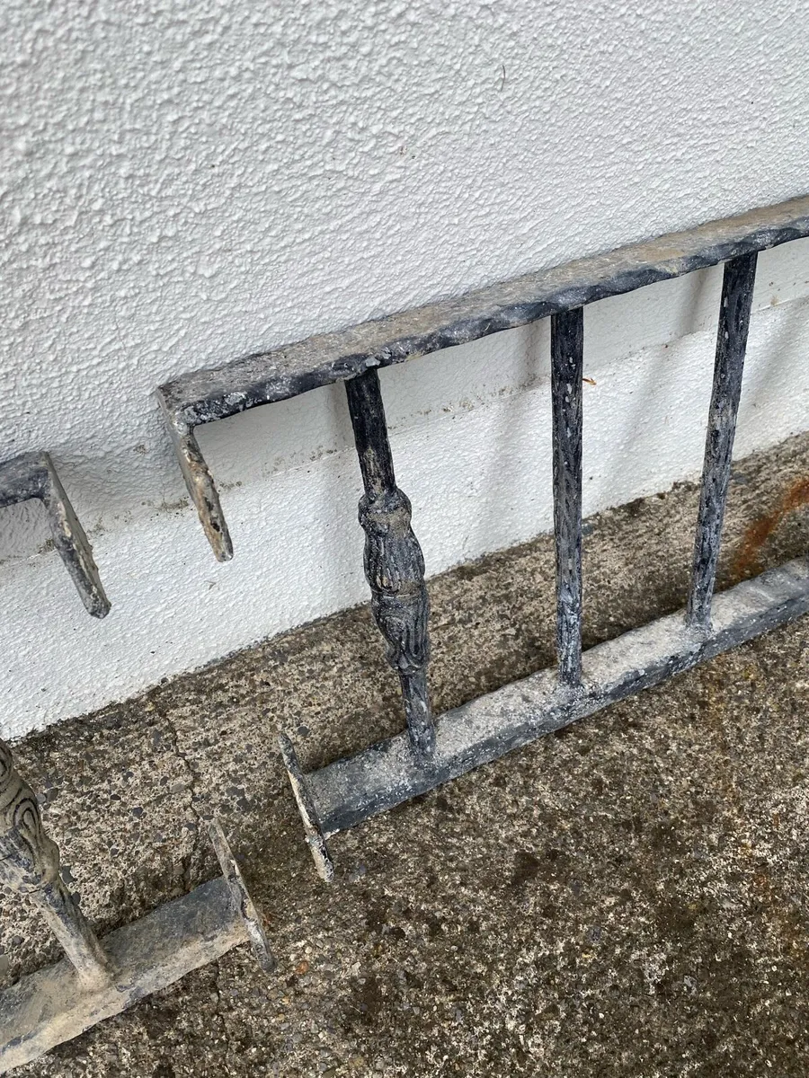 Steel fence - Image 2
