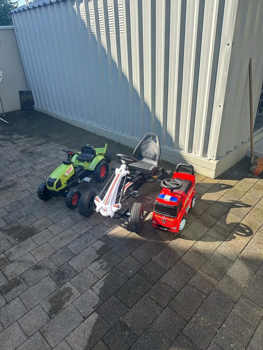 Toys - Image 2