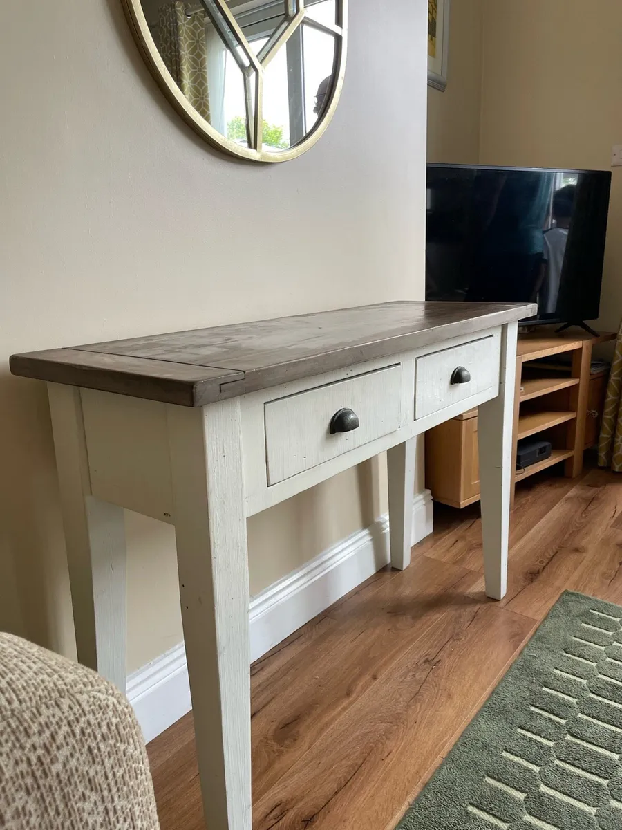 Console Table - Image 4
