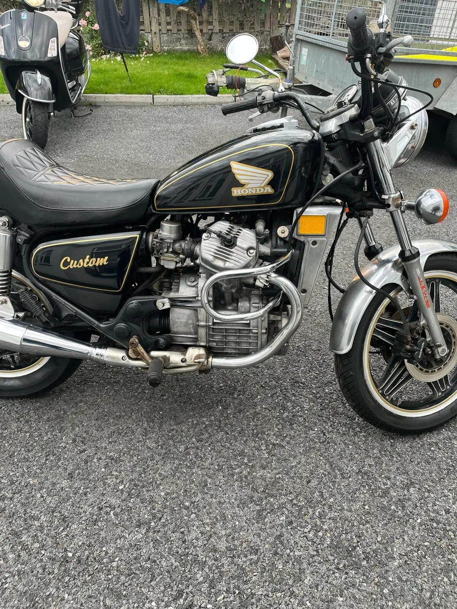 Honda 400 custom - Image 1