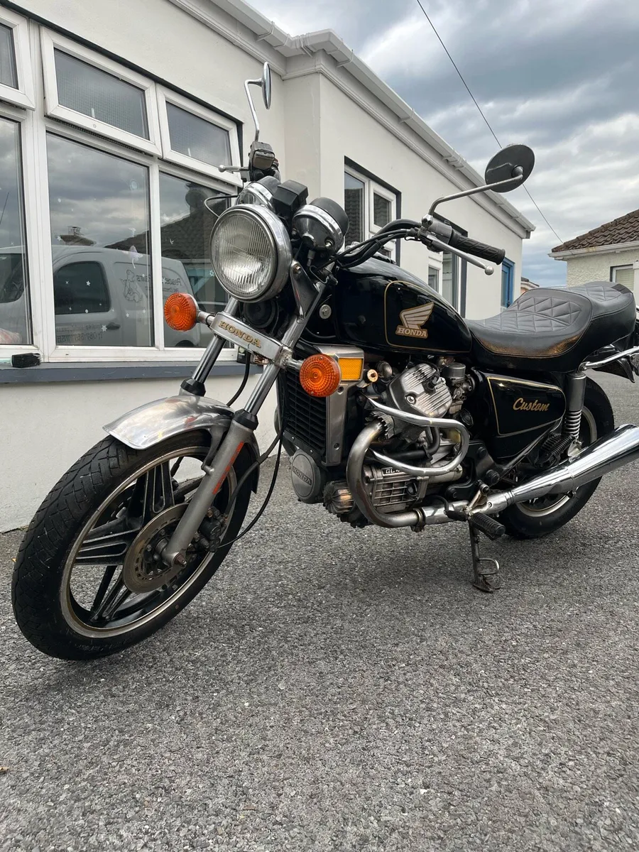 Honda 400 custom - Image 4