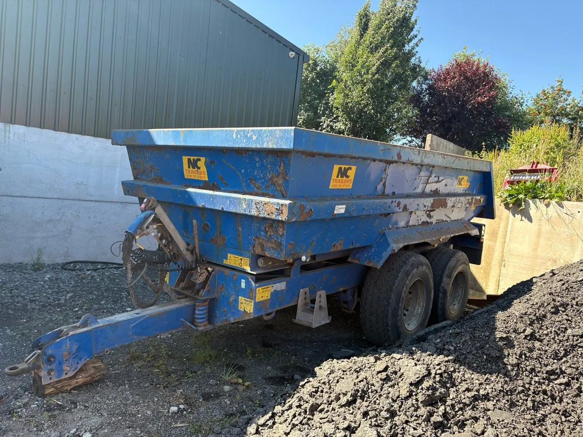 Dump trailer - Image 1