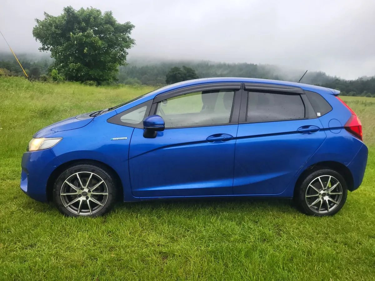 Honda Fit 2014 FULL NCT 2026! TAX 2026 - Image 2