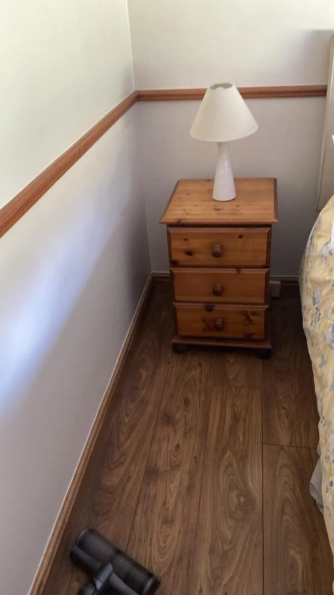 Bedroom Furniture Set - Image 2