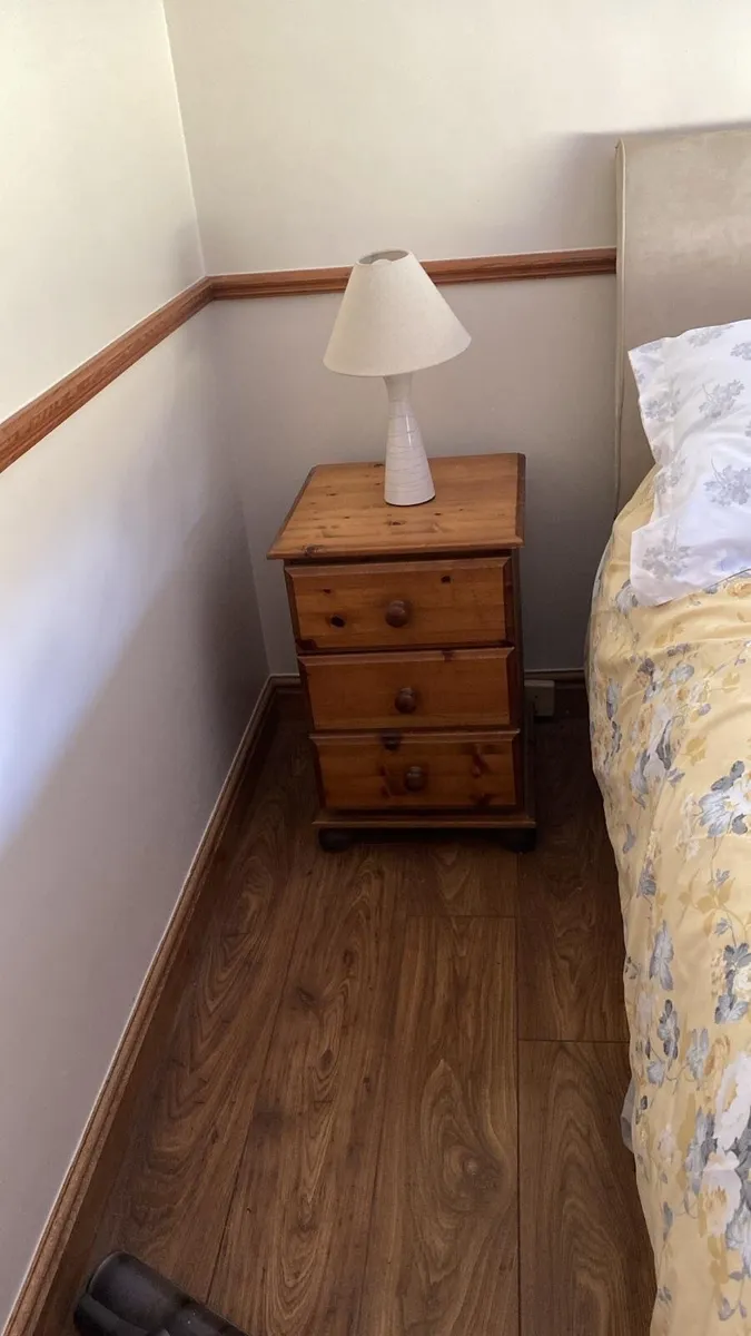 Bedroom Furniture Set - Image 3