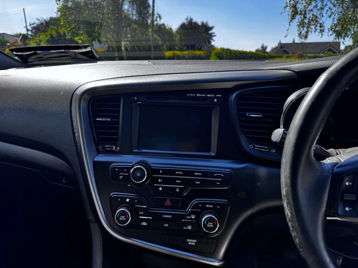 Kia Optima EX Tech - High Spec Interior - Image 4