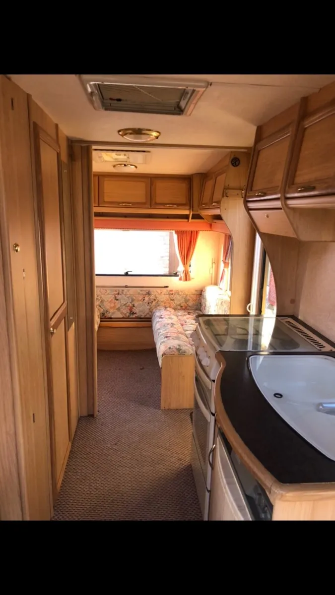 Caravan - Image 1
