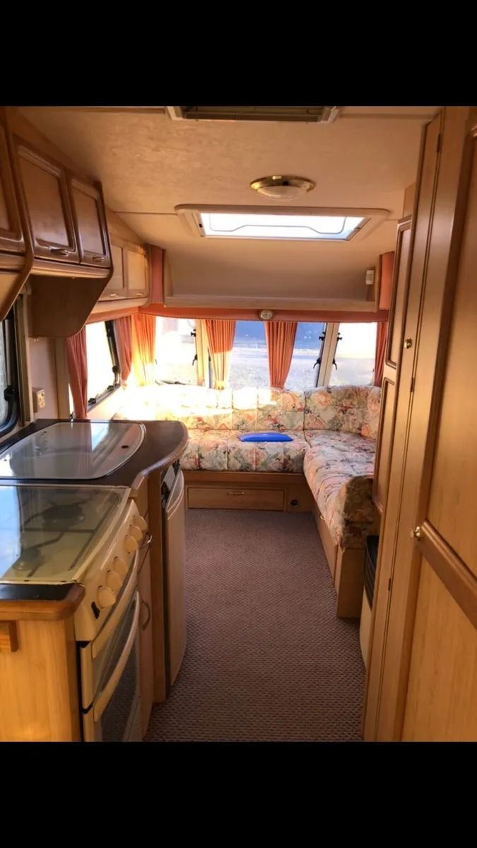 Caravan - Image 2