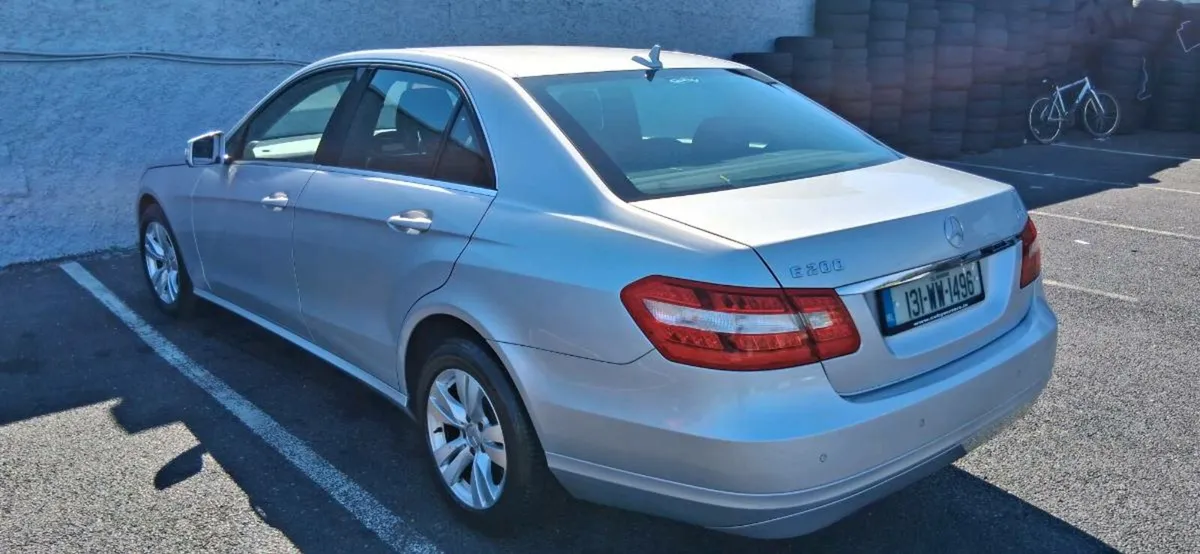 Mercedes e200 - Image 4