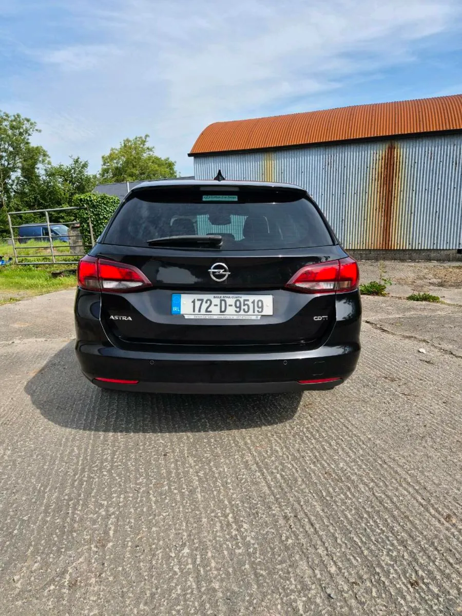 Opel Astra Sports SRI Tourer 1.6 CDTI  2017 - Image 4