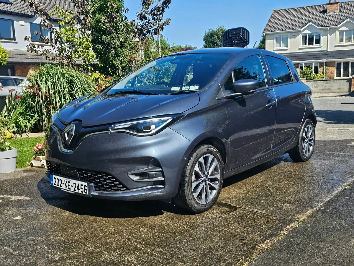 Top Spec: Zoe ZE50 R135 GT-Line - Image 1